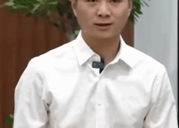 A1011002 公司新招募的司機 原來是小時候的青梅竹馬 可惜她不知道 言謹 你別走 part2