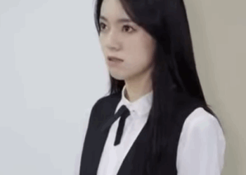 B1011001 服务员被势利眼同学侮辱 亮出身份全场傻眼 原来她竟是千金大小姐 立夏有力 part2