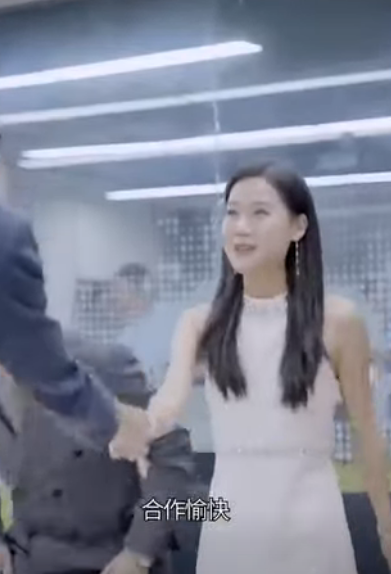 C0911002 海归大学生富豪老板 却托关系心甘情愿去做保安 背后的目的让人意想不到 #短剧 #职场 #陈七七 part2