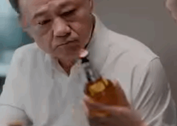 C1011005 千金回归之从0开始 上 总部来了个老年实习生 辛苦做出的方案却被黑心上司抢功劳 一气之下亮明董事长身份把他赶出公司 陈七七 part2