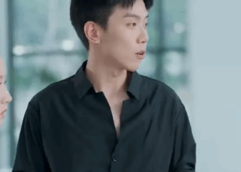 B1111005 灰姑娘帮穷小子解围 殊不知穷小子是集团总裁 直接走向人生巅峰 立夏有力 part2