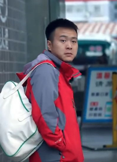 A1111002 富家千金愛上工地窮小子 免費給窮小子吃一年麵條 還向窮小子表白要結婚 言謹 你別走 #短剧 #剧情 #爱情 part2