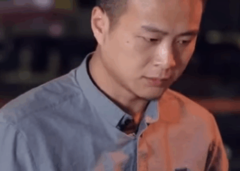 A1211001 富家女對窮小子一見鍾情 不料多年後富家女患病公司破產 窮小子逆襲成總裁回來報恩 言謹 你別走 part2