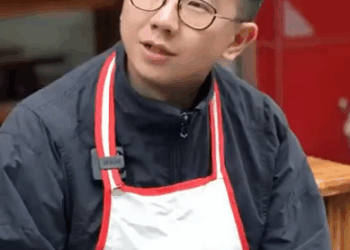 A1211002 當初流浪沒有錢吃飯 你的好心讓我度過最艱難時刻 如今我功成名就來報答你 言謹 你別走 part2