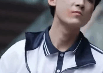 E1211002 麻辣教师第2部 EP1 年轻女教师初进大学 却被一群学生发 小丑牌 老师和学生的较量正式开始