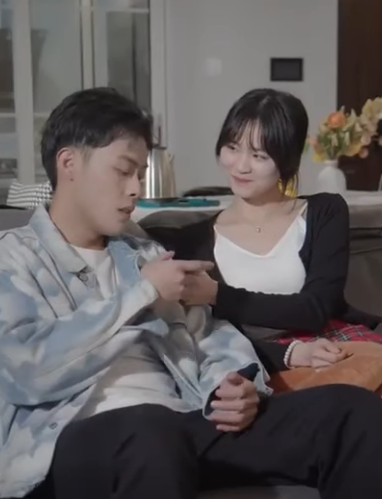 F1311002 希望你是真的释怀 而不是背着所有人偷偷难过 #短剧 #情感 #感情 #爱情 #遗憾 #伤痛文学 part2