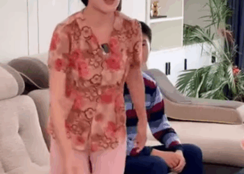 D1611002 老板新房刚刚装修好 农村的表妹和妹夫就突然找上门 结果却万万没想到 #剧情 #正能量 #家庭 #短剧 #万万没想到 #反转 part2