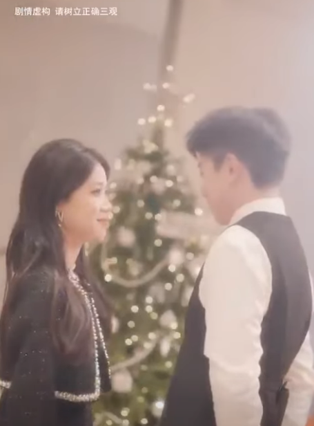 C1811001 亿万总裁低调购买钻戒 不料遭到势利销售嘲笑羞辱 身份曝光后痛哭道歉 陈七七 part2