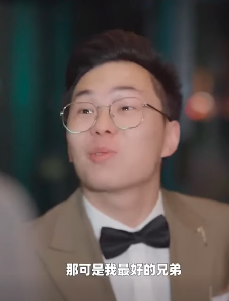 E1811001 心机女刁难新来的美女同事 还在公司里当众污蔑她 结果美女同事竟是老板娘 魔女月野 part2