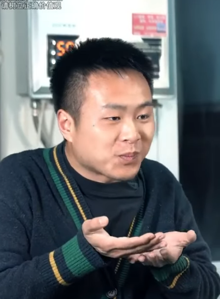 A1911001 男友被外派學習2年 女友苦苦等他5年 沒想到再見面他卻成了外賣員 是言謹 你別走 part2