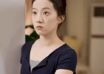 B2011004 灰姑娘回家探望家人 路上被村里大妈冷嘲热讽 亮出总裁身份后惊呆众人 立夏有力 #林动动 part23