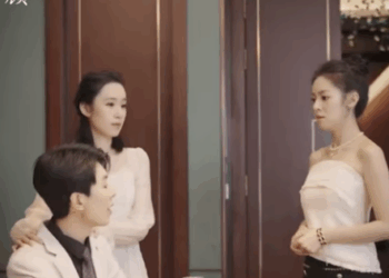 B2311002 女孩租工地小伙假扮男友参加同学会 却惨遭嚣张富二代羞辱当场拆穿 下一秒小伙亮明身份惊呆众人 立夏有力 part2