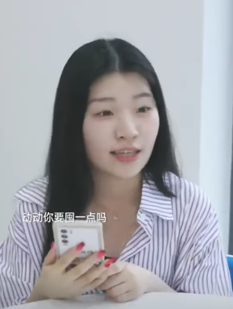 B2311003 灰姑娘面试成为霸总助理 遭到心机同事的嫉妒和嘲讽 没想到灰姑娘竟是霸总妹妹 立夏有力 #林动动 part2