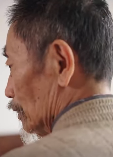 A0711005 女儿执意远嫁 父亲竟怒甩她一巴掌 没想到这一巴掌成为一生的懊悔 #正能量 #剧情 #家庭 #共鸣 #情感 part2