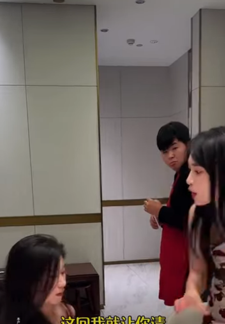 F2611005 不是酒肉相伴的过客, 而是风雨同行的挚友, 才是真假立现的朋友 #熱播短劇 #短劇 #善良 #正能量 #感情 #朋友 part2