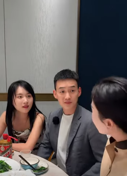 F2711002 兔子还不吃窝边草呢 你却说一套做一套, 真是高明啊 #短劇 #正能量 #情感 #爱情 #尊重 part2