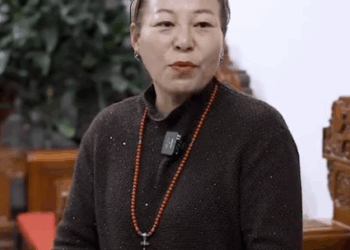 E2711003 女同事吃棗被噎危在旦夕 保全採用海姆立克急救法救人卻被誤解 公司老總揭曉真相頒發獎勵 喜人娜娜 part2