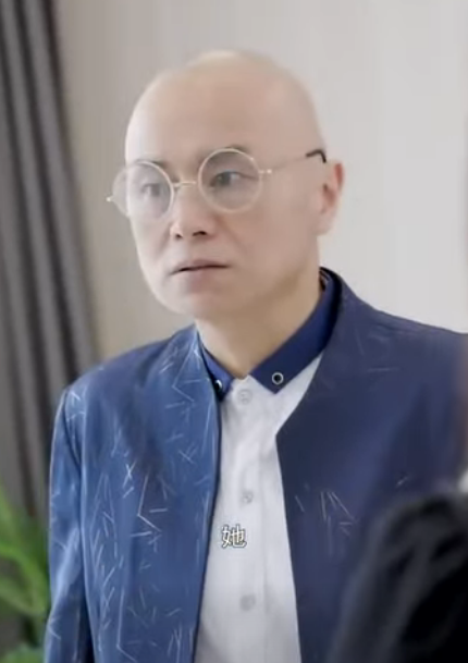 C0711003 暴发户狠狠羞辱给侄女求工作的的大叔 没想到女孩一个电话 他恨不得跪地求饶 #陈七七 #短剧 #反转 part2