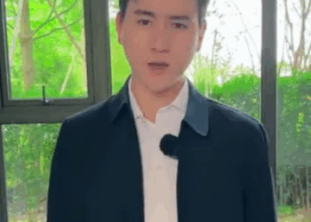 A2711001 努力工作供女友上学 没想到等她毕业后却换来了分手 #剧情 #正能量剧情 #正能量 #万万没想到 #反转 part2