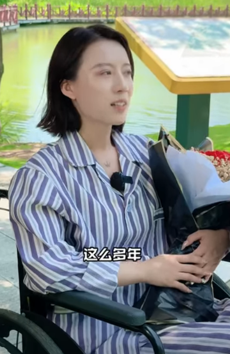 A2811001 女老板装病去相亲 原来是之前失败太多次 没想到这次歪打正着 #正能量 #万万没想到 #情感 #短剧 #相亲 part2