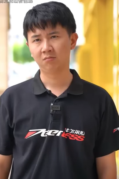 D2811005 小舅子考上大學想買豪華手機 姐夫刷爆5張信用卡 卻顯示餘額不足 言謹 你別走 part2