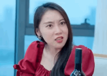 C0711001 清洁工无意间剐坏豪车 豪横车主直接抄起棍子 棍子砸下来后所有人都惊呆了 #陈七七 #短剧 #意想不到的结局 #反转 part2