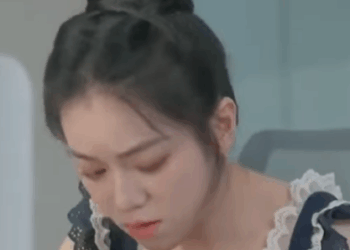 B2911001 总裁夫人来公司当实习生 却被心机同事故意嘲讽 下一秒总裁出现霸气护妻 立夏有力 part2