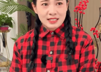 A3011005 看清男友的真面目 在金钱和势力面前 感情真的一文不值吗 #正能量 #熱播短劇 #情感故事 #短剧 #霸總 #万万没想到 part2