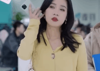 C2911003 拜金女傍上大款男友 嘲讽女孩自不量力创业失败 不料男友却是女孩谈合同下属 #陈七七 #反转 #职场 part2