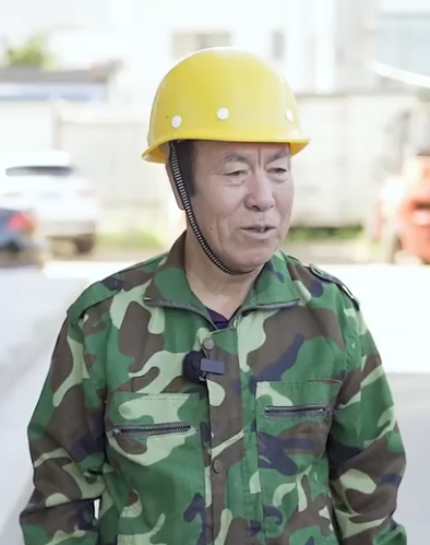 E2911002 美女總裁好心給了乞丐100塊 當公司面臨破產之際 沒想到乞丐竟然拿出5000萬的合同 part2