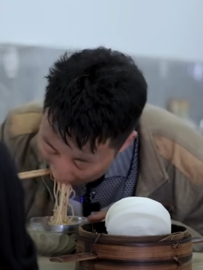 D0612003 當年你小小的善舉 成就了今天的我 滴水之恩 當涌泉相報