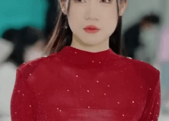 C0412004 心机女羞辱七总厚脸皮 造谣她是董事长的小情人 没想到七七凭实力打脸众人 陈七七 part2