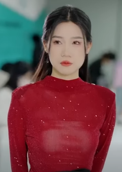 C0412004 心机女羞辱七总厚脸皮 造谣她是董事长的小情人 没想到七七凭实力打脸众人 陈七七 part2