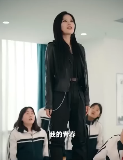 D1412001 月野惨遭渣男和闺蜜的联合背叛 婚礼当天还被同学轮番羞辱 她忍无可忍直接大闹婚礼 魔女月野 #短剧 #反转 #闺蜜 #渣男 part2