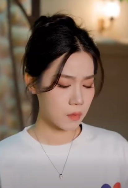 B1612003 七七放弃继承公司跑去陪男友白手起家 还帮他拿下自家公司的大单子 却在见家长时被他全家嘲讽 还出轨 她亮明身份让男友家破产 #短剧 #drama #movie #反转 part2