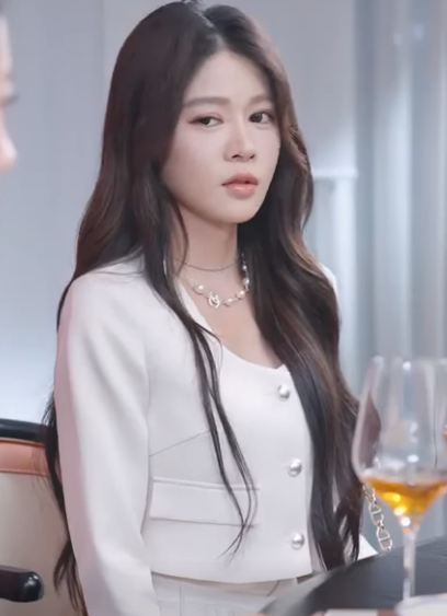 D1812003 恋爱脑小三本以为自己的地位很高 怎料月野一招直接让她看清渣男的面貌 最终月野联合小三让渣男身败名裂 魔女月野 #短剧#反转 part2