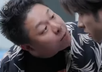 B2112002 一位穿着破烂的大叔来看豪车 却遭店员嫌弃只有七七耐心介绍 没想到他直接全款买下豪车还升她做经理 陈七七 part2