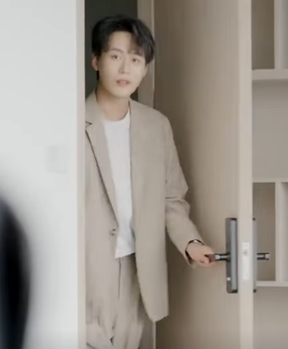 B2712003 七七好心帮助客户 客户却不打算跟我合作 这是什么原因 陈七七 part2