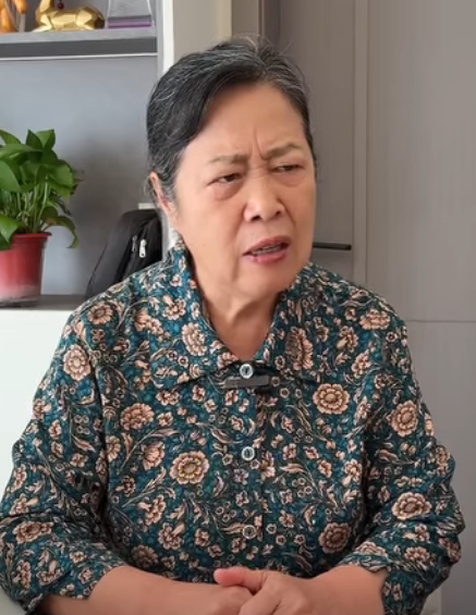 C3012001 媽媽爸爸的付出在兒子兒媳婦面前就這么廉價#劇情 #情感 #家庭 part2