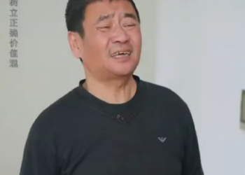 A0712006 吊瓶碎渣做餐盒 揭開一次性餐具的 醫療黑幕 你的飯可能泡在病毒裏 #劇情 #反轉 #短劇 #熱門短劇推薦 #內容過於真實 #一定要看到最後 #movie #drama part2